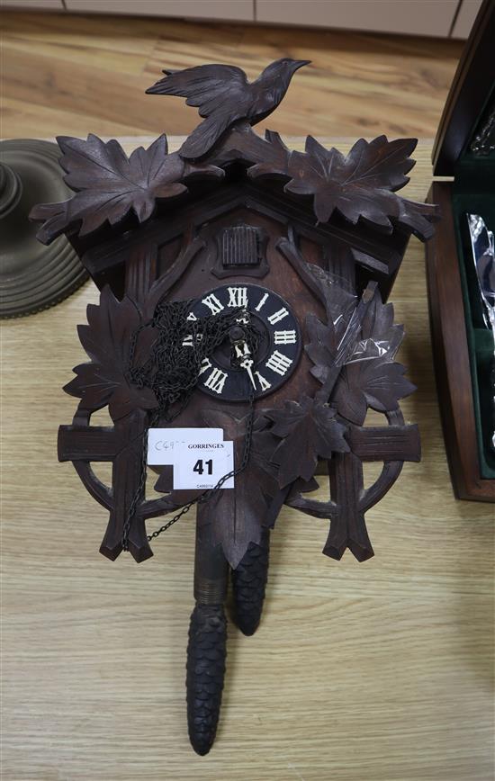 A Black Forest cuckoo clock H.38cm
